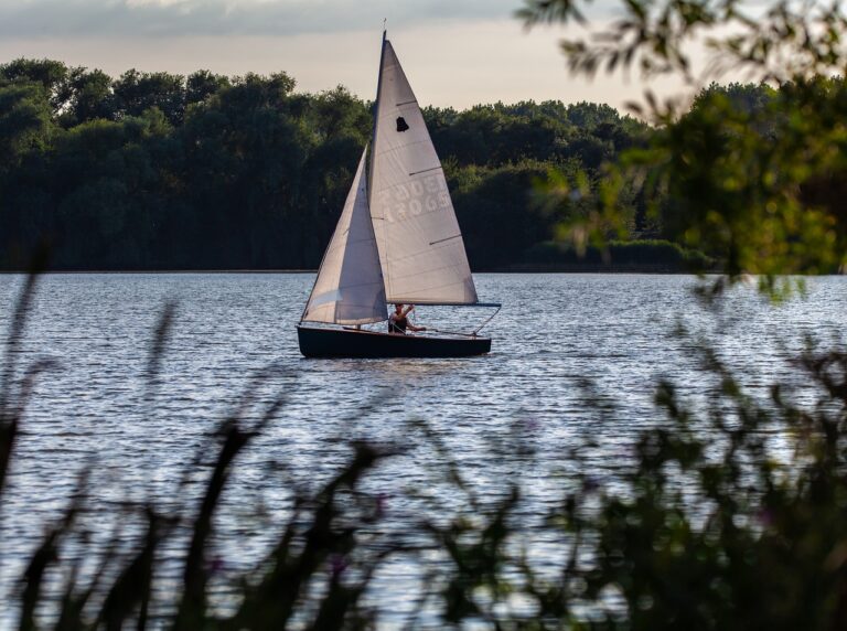 used sailboats for sale in tennessee