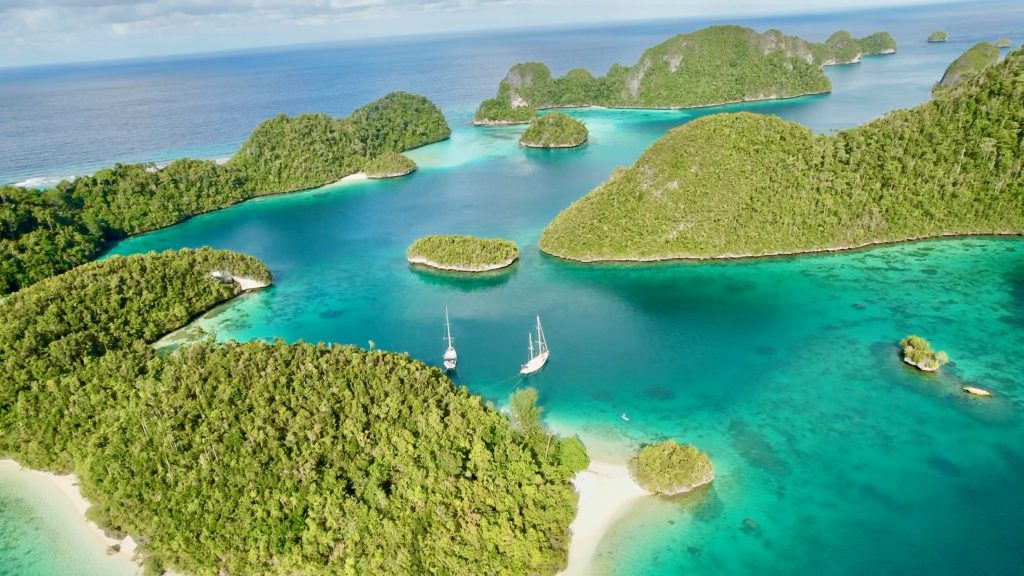 Hero-Shot-03-Indonesia-1