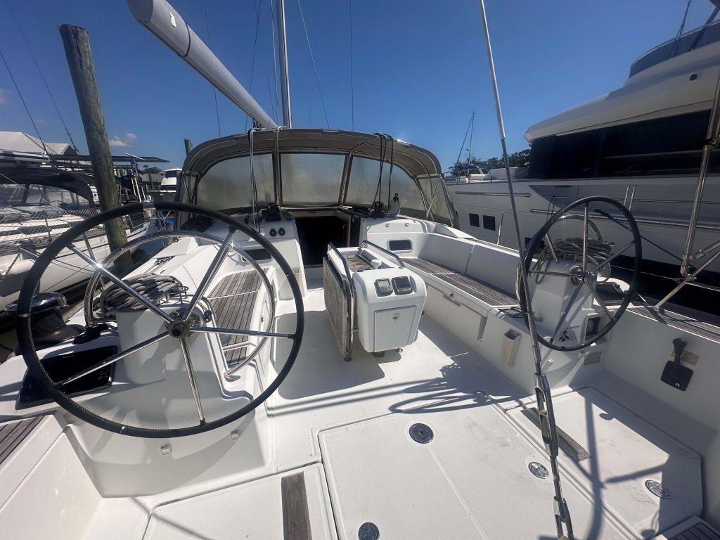 1006-SO509-Cockpit-1