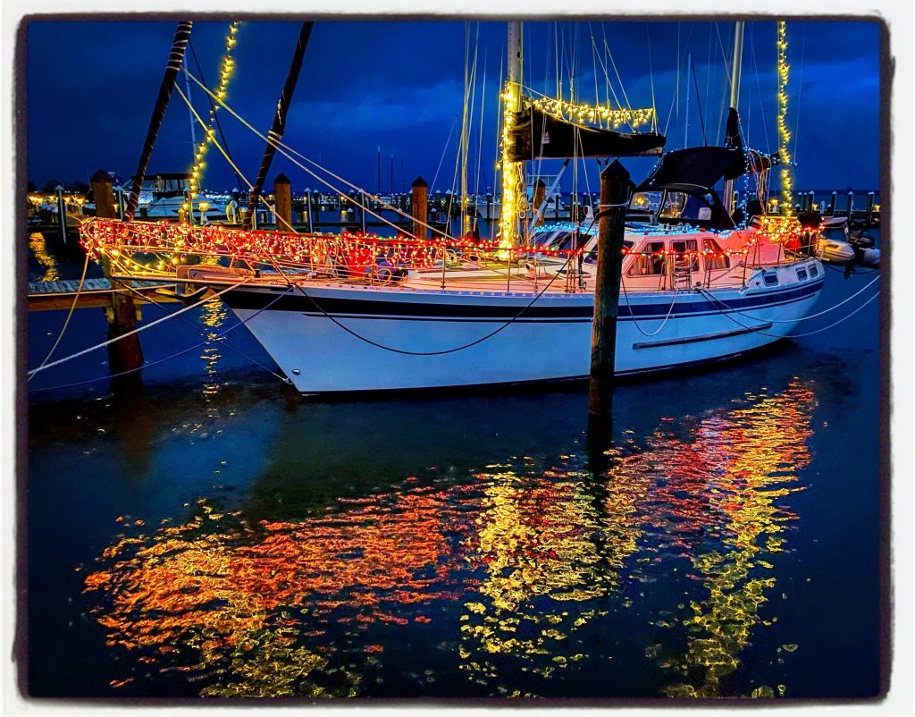 Aurora-port-fwd-profile-with-lights-hr1