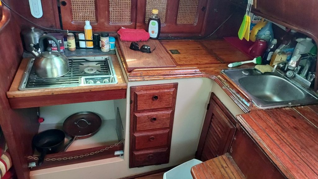 24_2800851_1031_islander_36