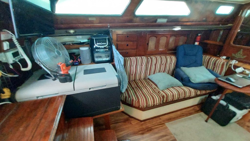 28_2800851_1036_islander_36