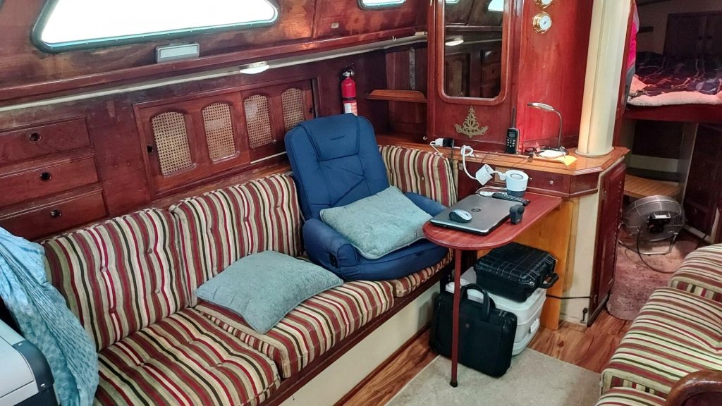 29_2800851_1037_islander_36