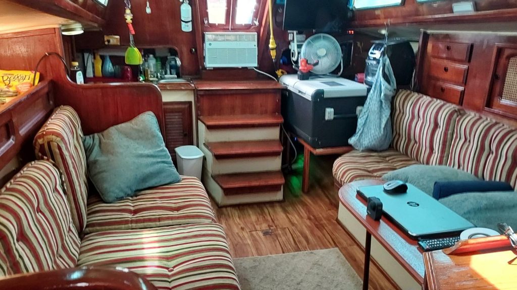 30_2800851_1038_islander_36