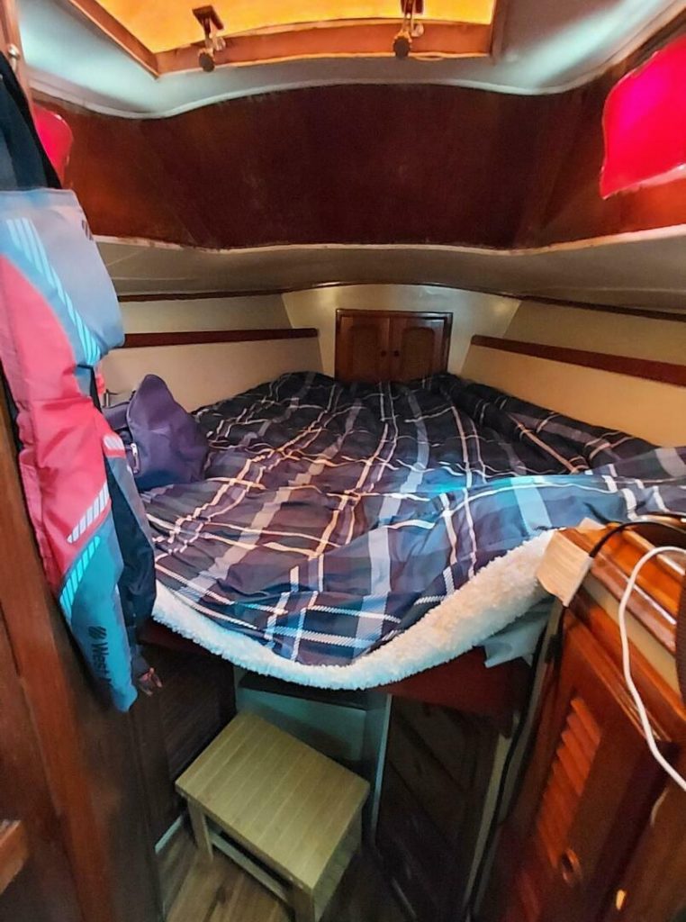 34_2800851_1046_islander_36