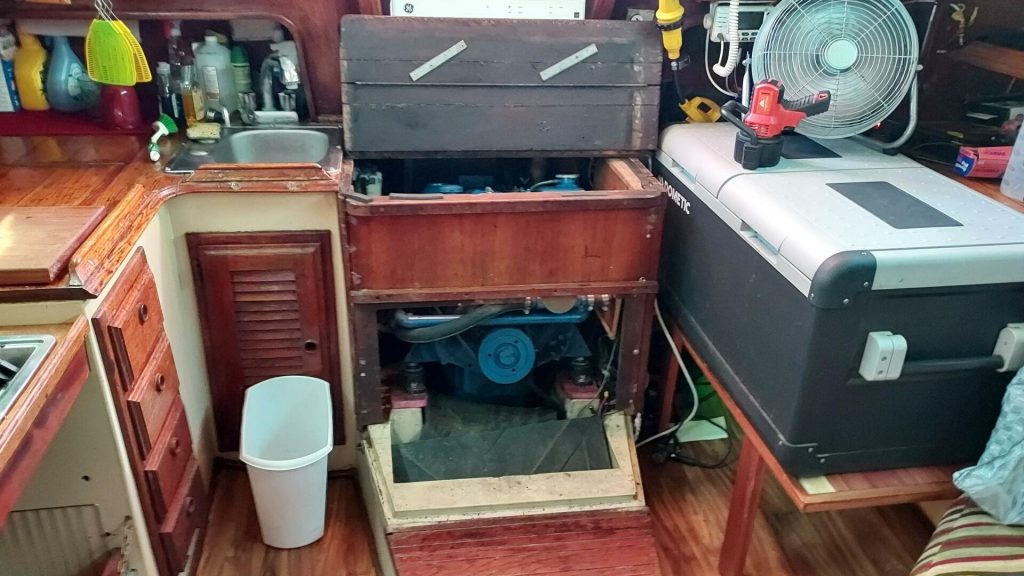 35_2800851_1050_islander_36