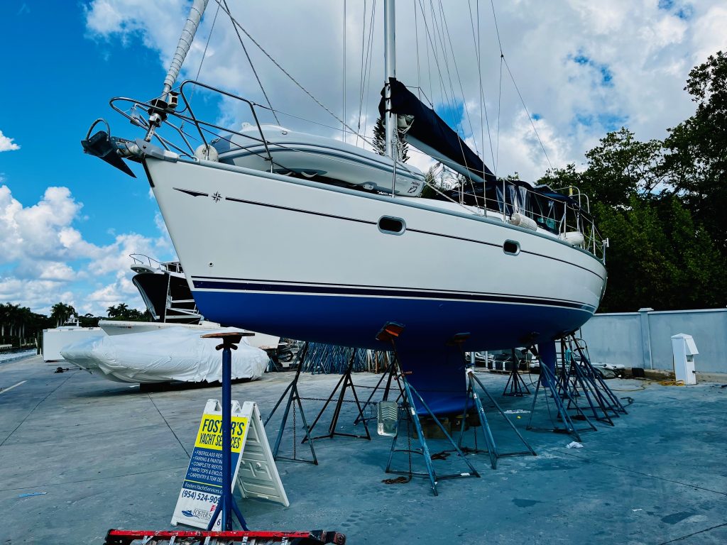 Blue-Train-hauled-out-hr1