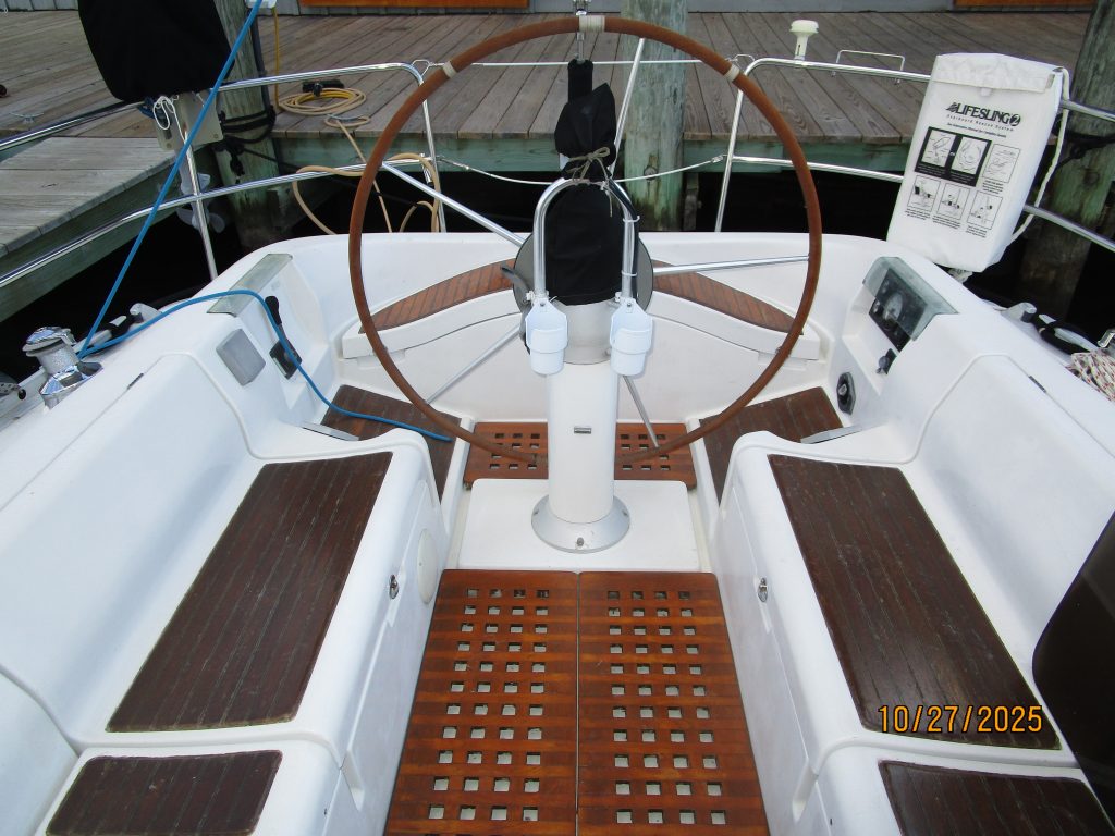 Carpe-Diem-cockpit-aft1-10-27-25-2