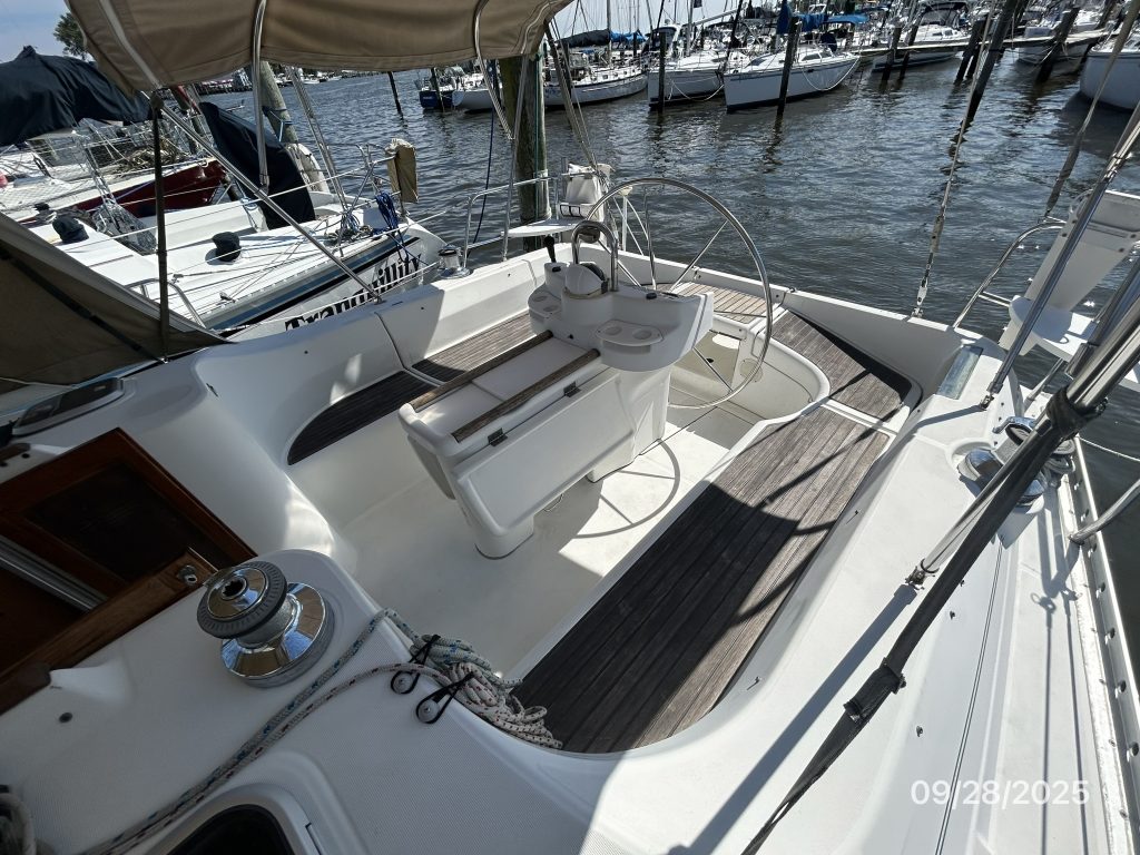 Little-Wing-cockpit-hr1-9-28-25