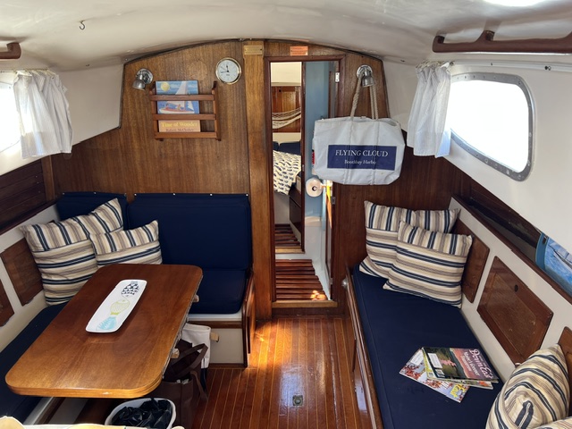 Nice-main-cabin-forward