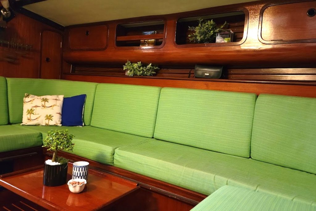 11-Troubadour-Salon-4-32