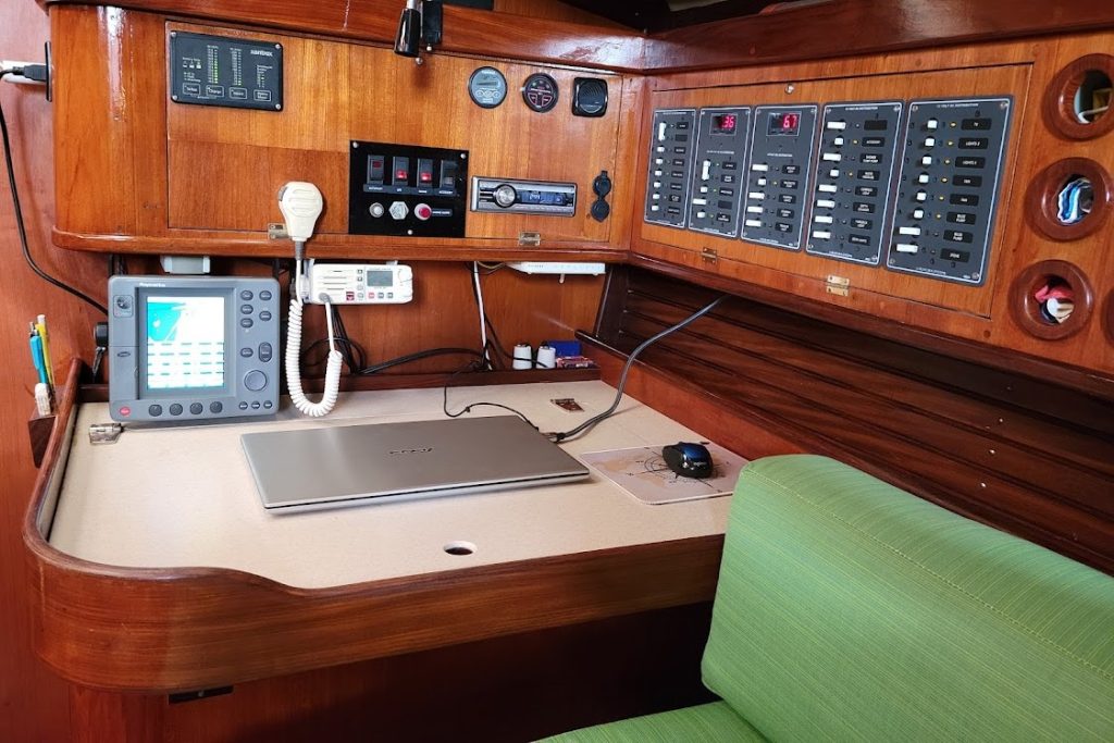 8-Troubadour-Salon-1-32